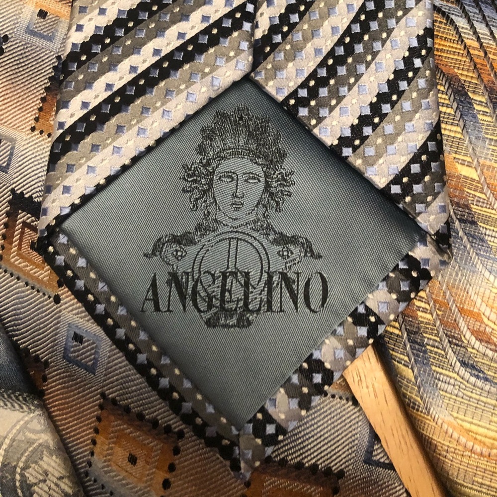 Ties - Picture 5 of 5